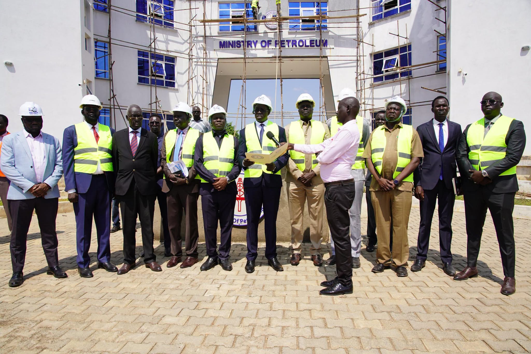 Construction Of Petroleum New Twin Towers In Progressive Stages