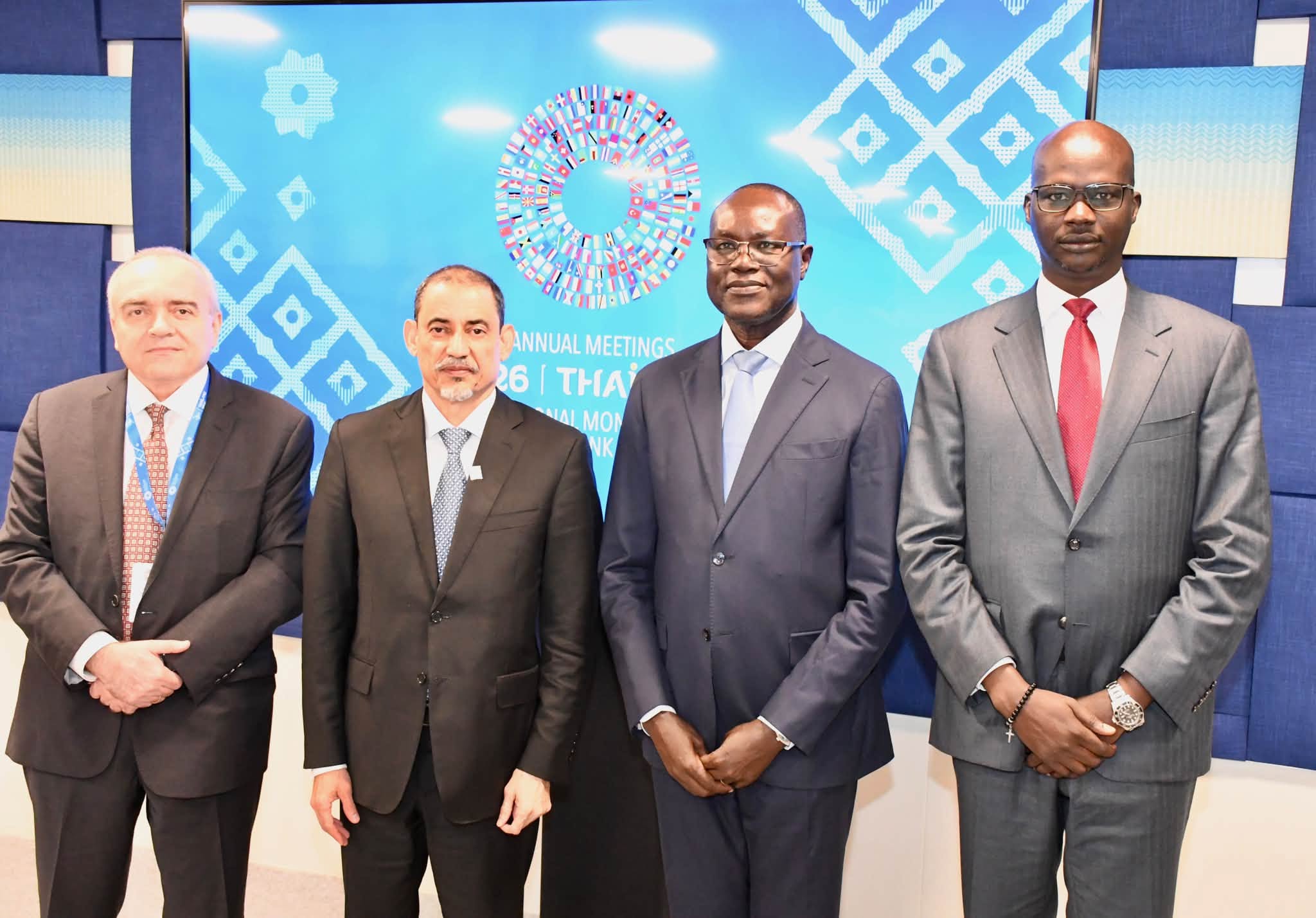 GOVT DELEGATION ARRIVES IN BANGKOK FOR IMF AND WORLD BANK MEETINGS