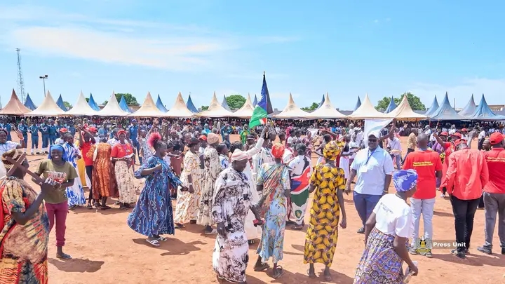 President kiir addressed thousands at Kuajok freedom square