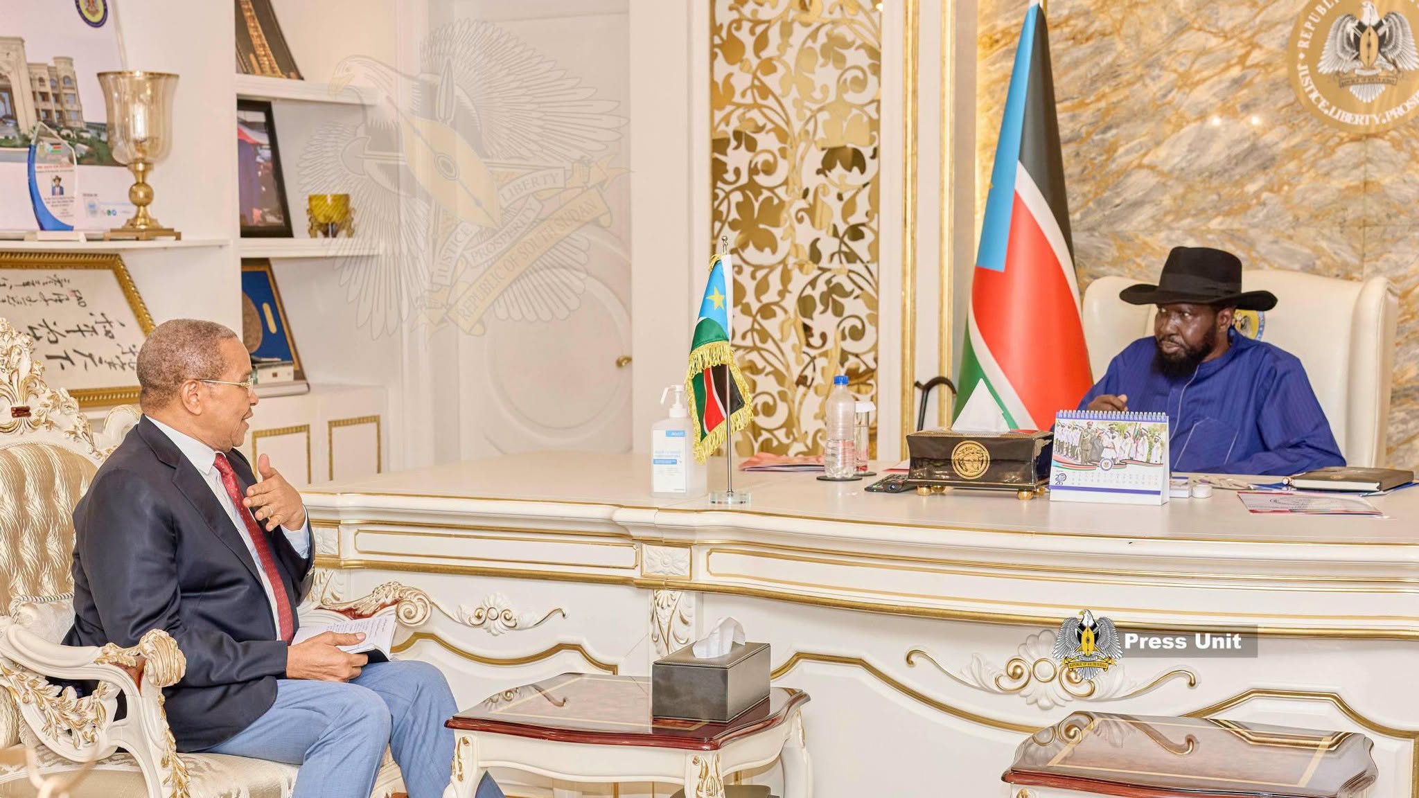 His Excellency Salva Kiir Mayardit, on Thursday held talks with the African Union High Representative for the Horn of Africa and the Red Sea, H.E. Jak