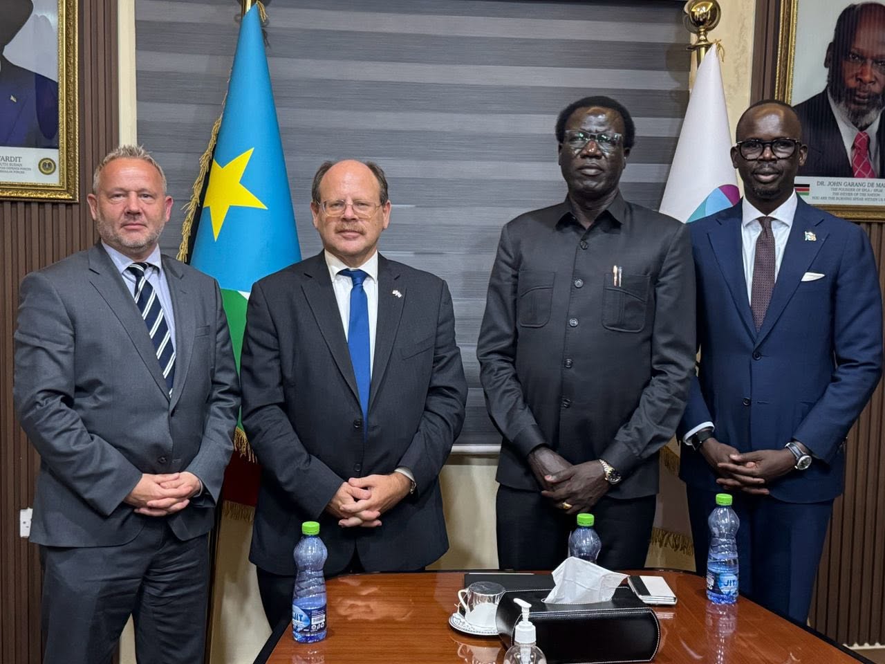 Finance Minister Discusses Economic Cooperation With British And Norwegian Ambassadors