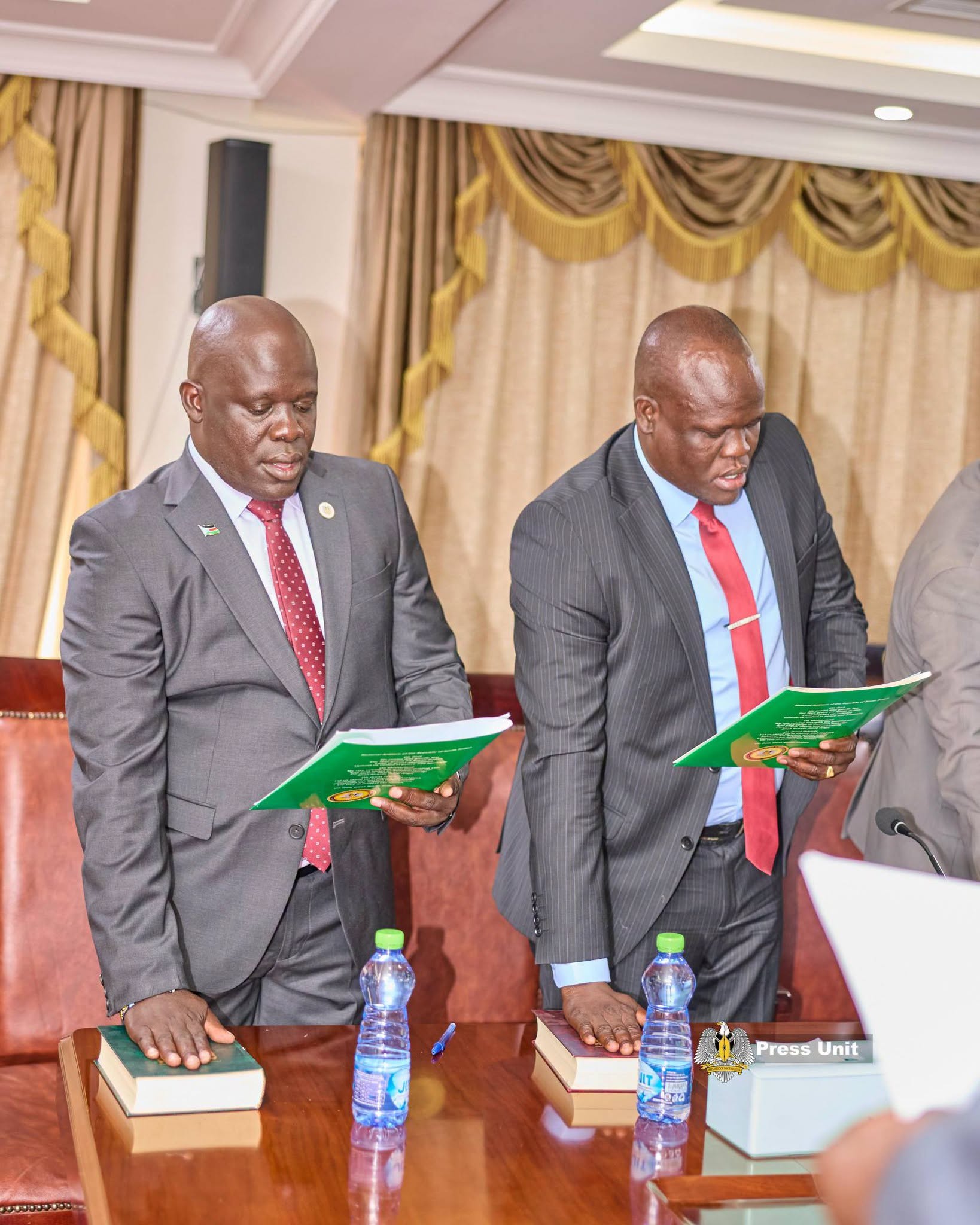 His Excellency, President Salva Kiir Mayardit on Friday presided over the swearing-in ceremony of the newly appointed Board of Directors of the South 
