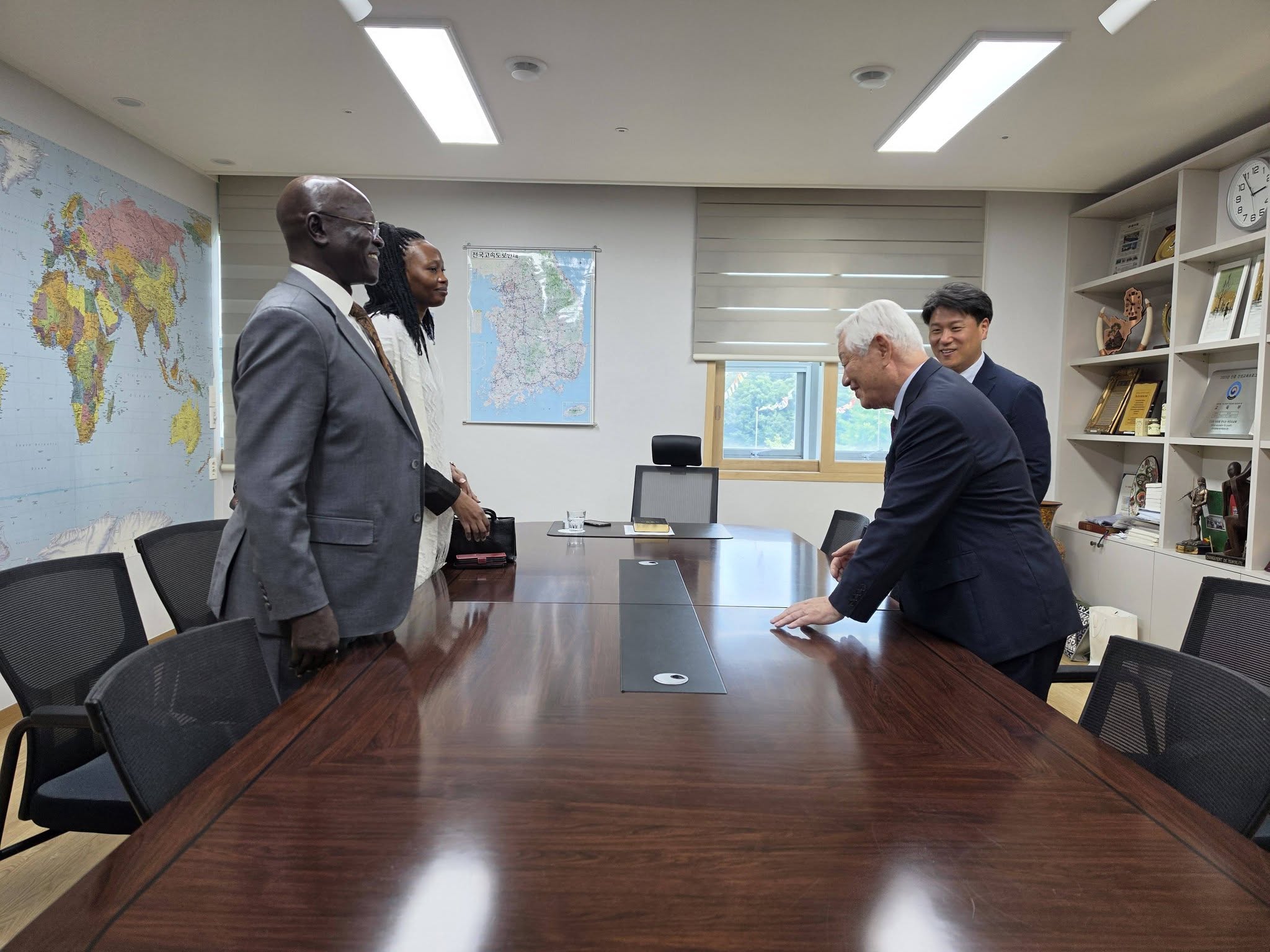 Speaker Calls For Global Partnerships In Education At World University Leaders Forum