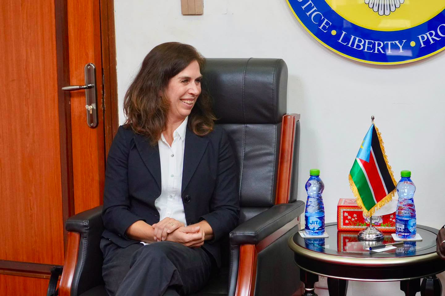 Hon. Amb. Dr. James Pitia Morgan, Minister of Foreign Affairs and International Cooperation received a courtesy visit by Mrs. Laura Leyser, Secretary 