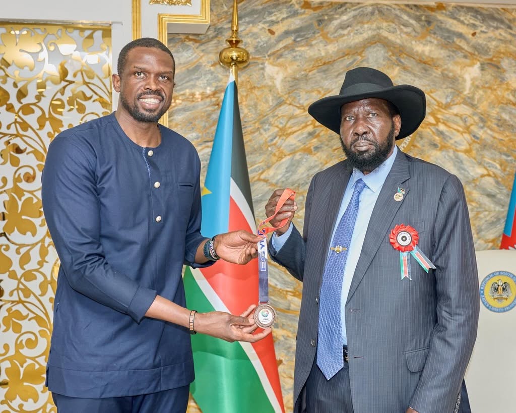 H.E. President Salva Kiir received the bronze medal won by South Sudan’s U18 Men’s National Team on its historic debut at the FIBA U18 AfroBasket Qual