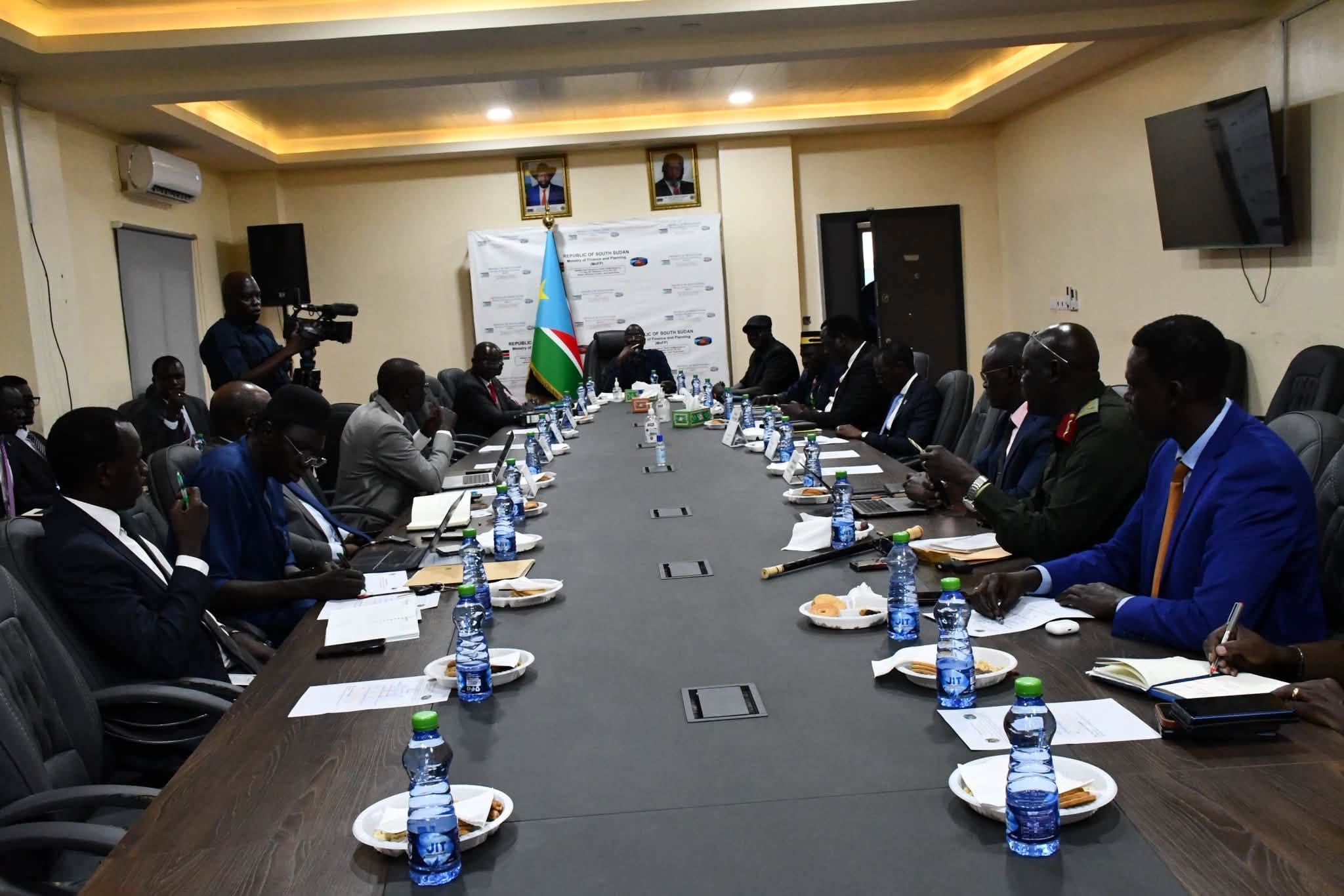 Economic Reform Committee Deliberates On Fuel Prices